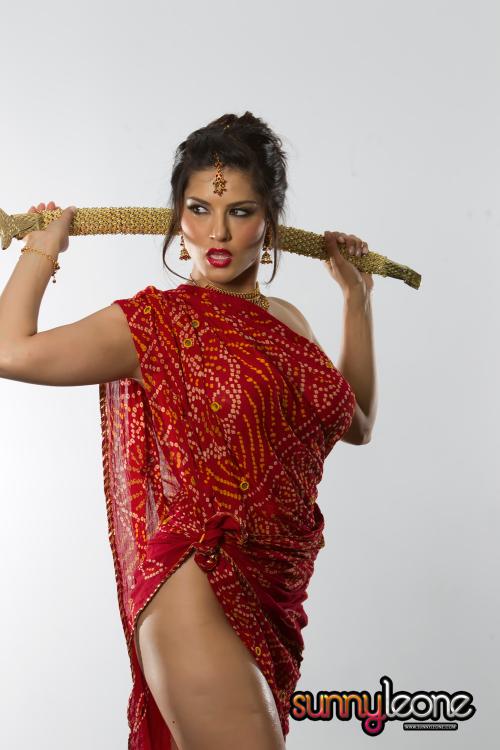 sunny-leone-nude-indian